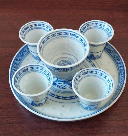 Oriental Porcelain Vintage miniature blue and white rice grain